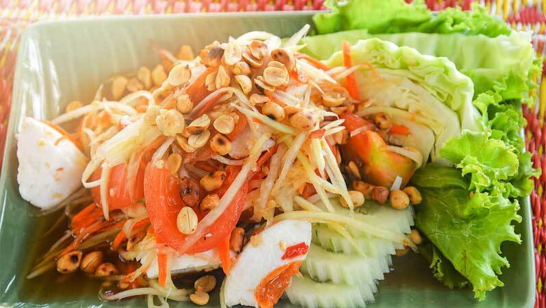 Best Thai dish spicy green papaya Salad