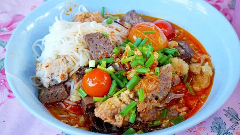 Best Thai dish spicy noodle soup
